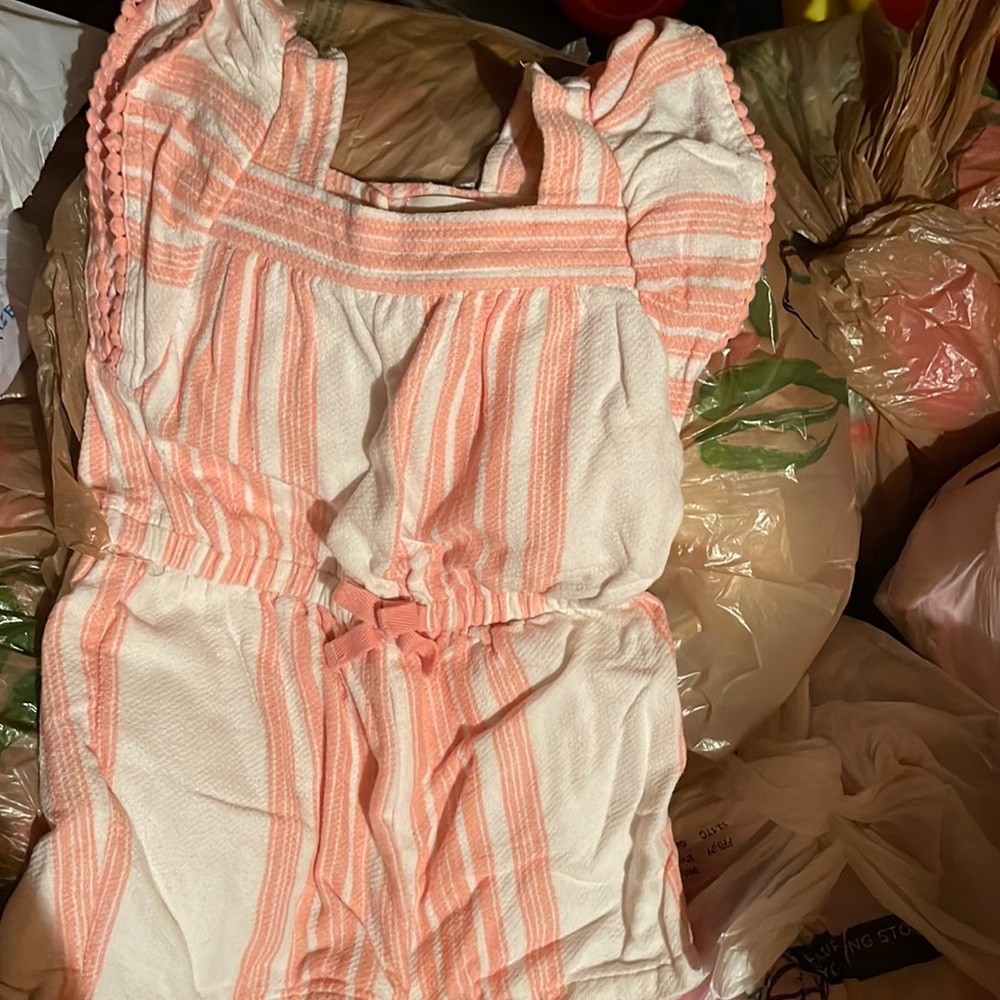 2t girl pink and white striped romper